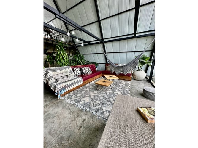 Casa de 3 alcobas en venta en Barro Blanco, Rionegro, 250 m² · foto 2 de 24