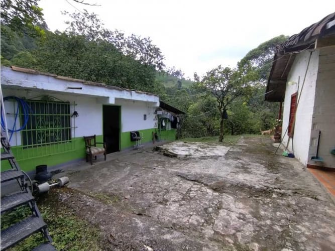 Casa de 6 alcobas en venta en El Salado, Envigado, 400 m² · foto 23 de 24