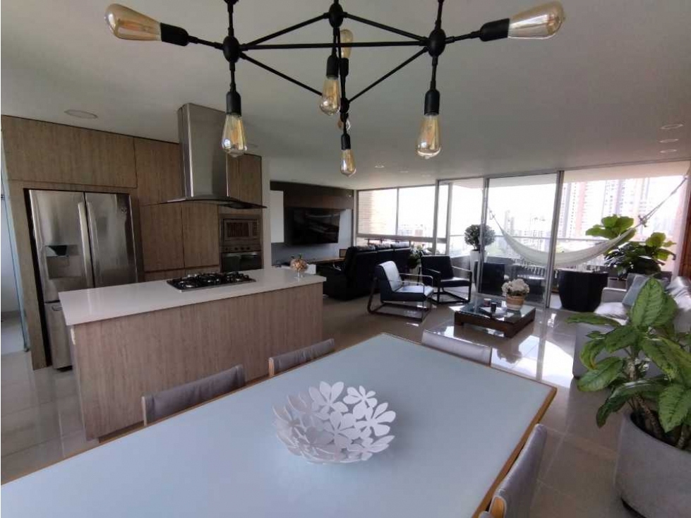 Apartamento en arriendo en Castropol, Medellín · foto 5 de 24