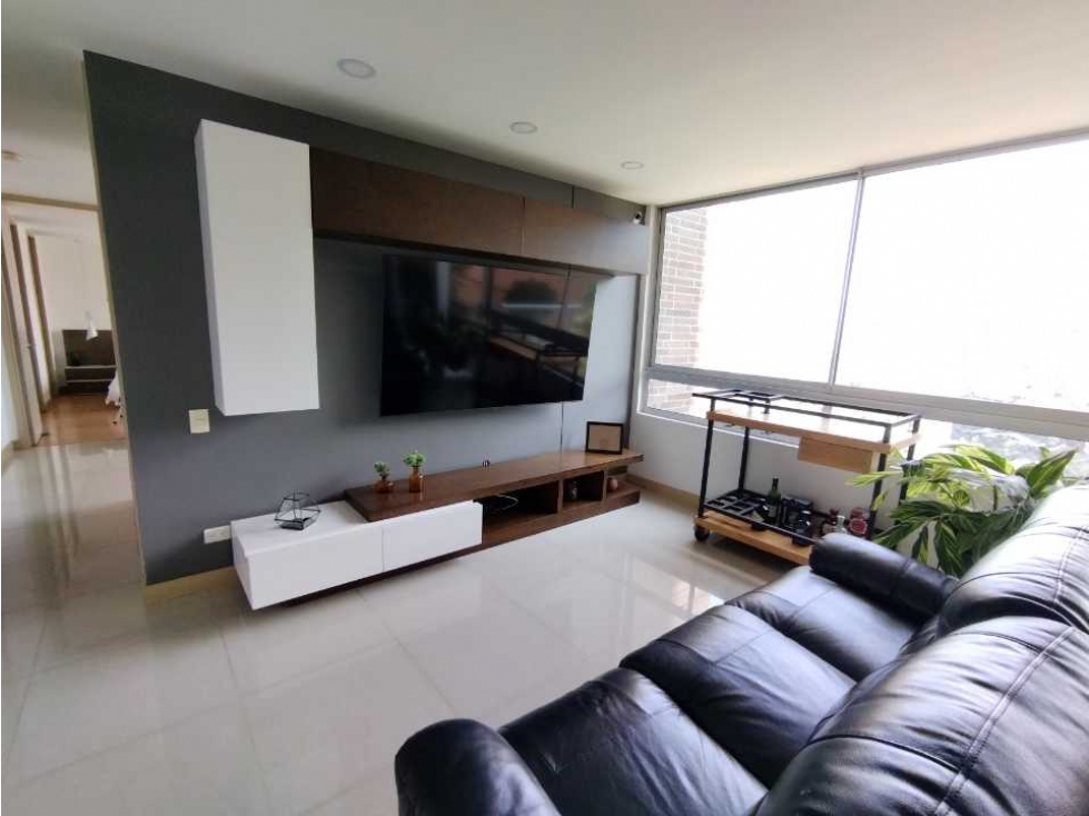 Apartamento en arriendo en Castropol, Medellín · foto 10 de 24