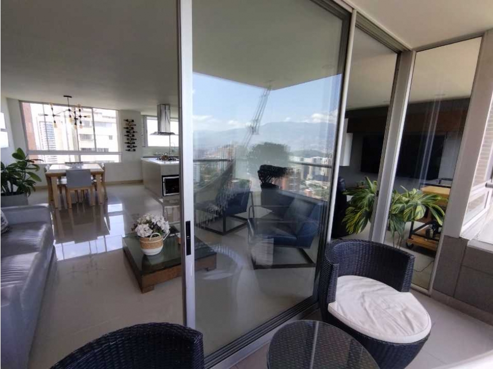 Apartamento en arriendo en Castropol, Medellín · foto 13 de 24