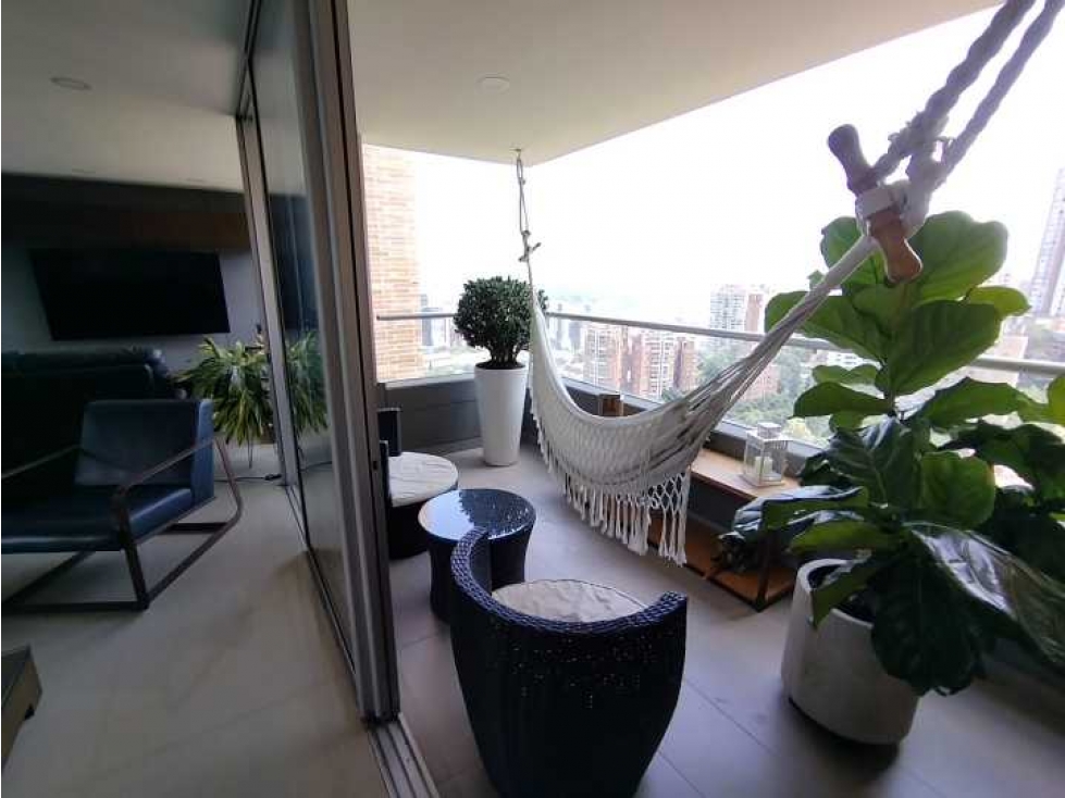 Apartamento en arriendo en Castropol, Medellín · foto 14 de 24
