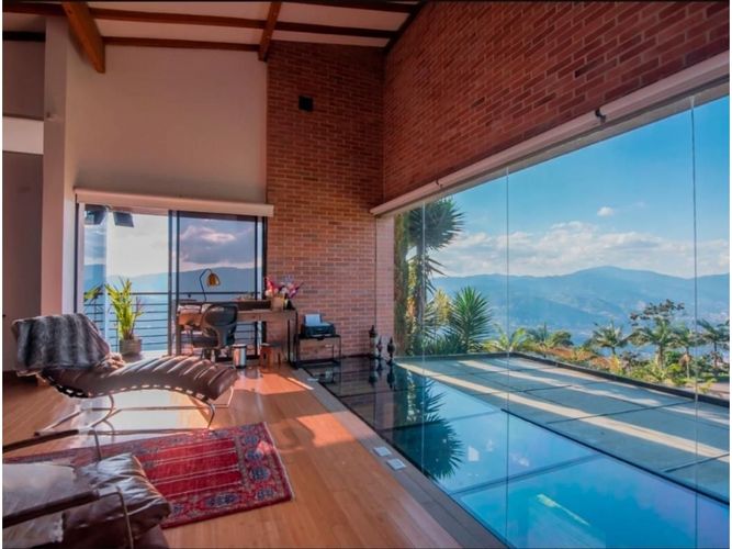 Casa de 3 alcobas en venta en Las Palmas, Medellín, 570 m² · foto 4 de 23
