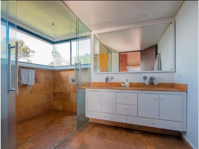 Casa de 3 alcobas en venta en Las Palmas, Medellín, 570 m² · foto 8 de 23