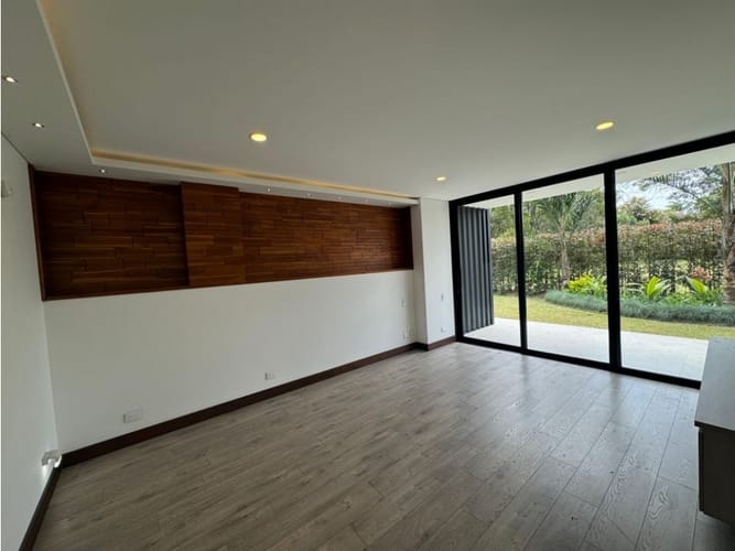 Casa de 4 alcobas en venta en Llano Grande, Rionegro, 432 m² · foto 6 de 24