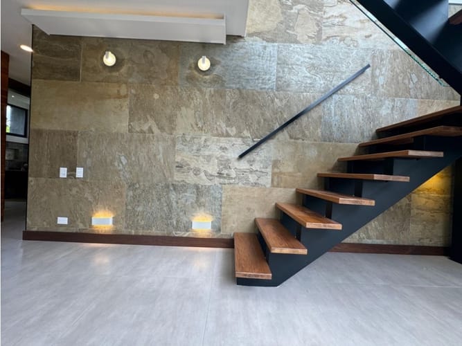 Casa de 4 alcobas en venta en Llano Grande, Rionegro, 432 m² · foto 8 de 24