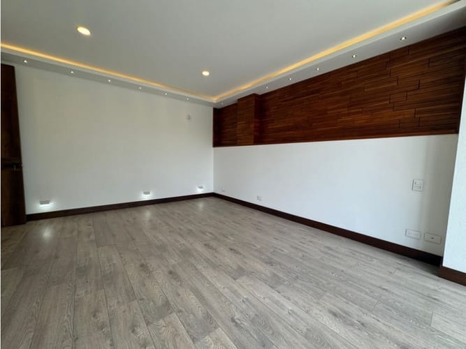 Casa de 4 alcobas en venta en Llano Grande, Rionegro, 432 m² · foto 9 de 24