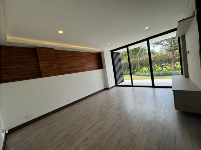 Casa de 4 alcobas en venta en Llano Grande, Rionegro, 432 m² · foto 10 de 24