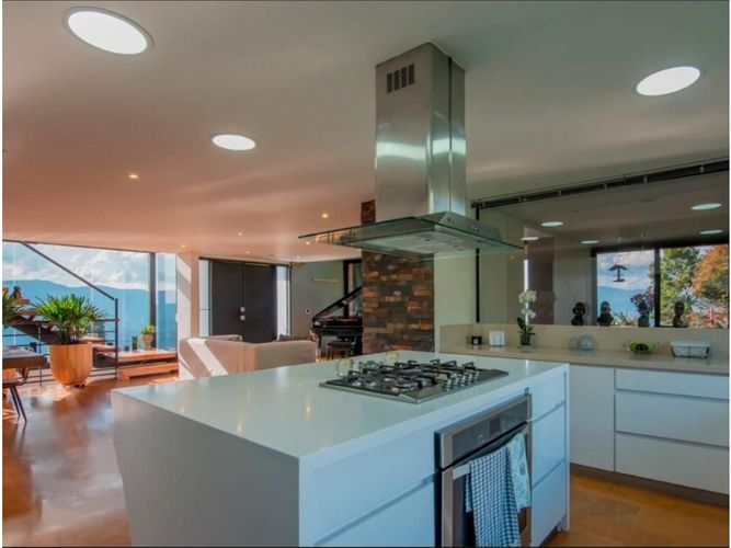 Casa de 3 alcobas en venta en Las Palmas, Medellín, 570 m² · foto 18 de 23