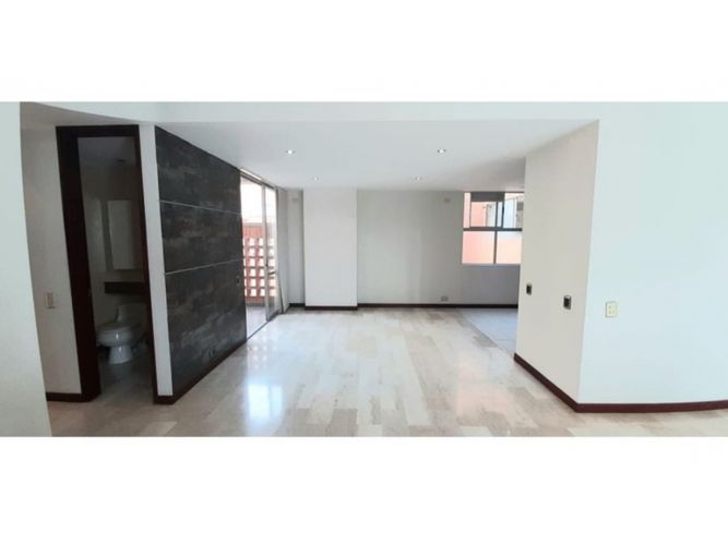 Apartamento de 3 alcobas en arriendo en Loma Benedictinos, Medellín, 252 m² · foto 16 de 23