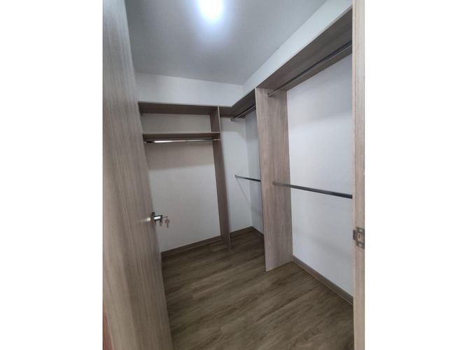 Apartamento de 2 alcobas en venta en Sajonia, Rionegro, 112 m² · foto 8 de 21