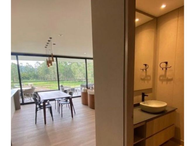 Apartamento de 3 alcobas en venta en Llano Grande, Rionegro, 167 m² · foto 3 de 24