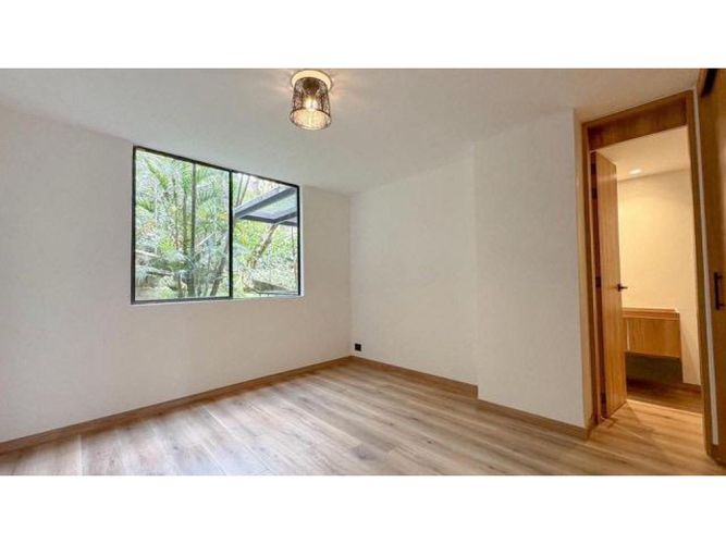Apartamento en venta en El Poblado, Medellín · foto 11 de 14