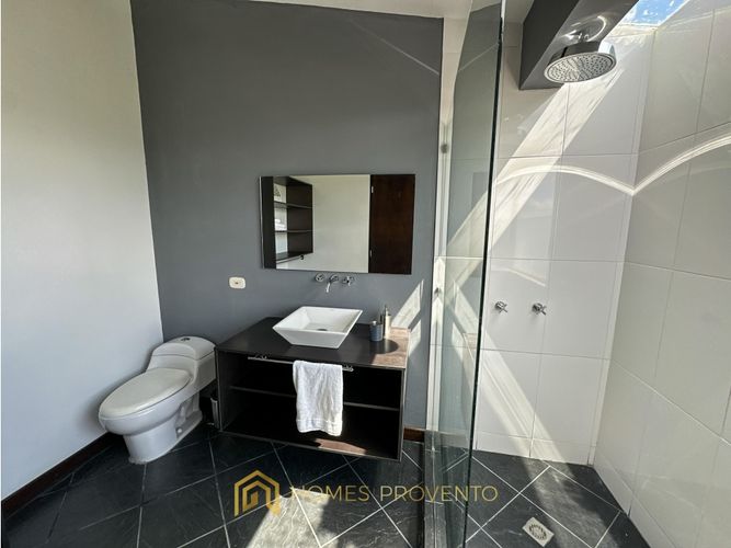 Casa de 4 alcobas en arriendo en El Capiro, Rionegro, 500 m² · foto 12 de 24