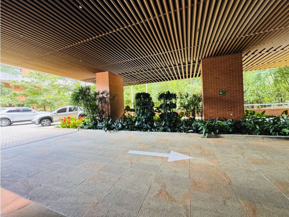 Apartamento en arriendo en El Poblado, Medellín · foto 6 de 24