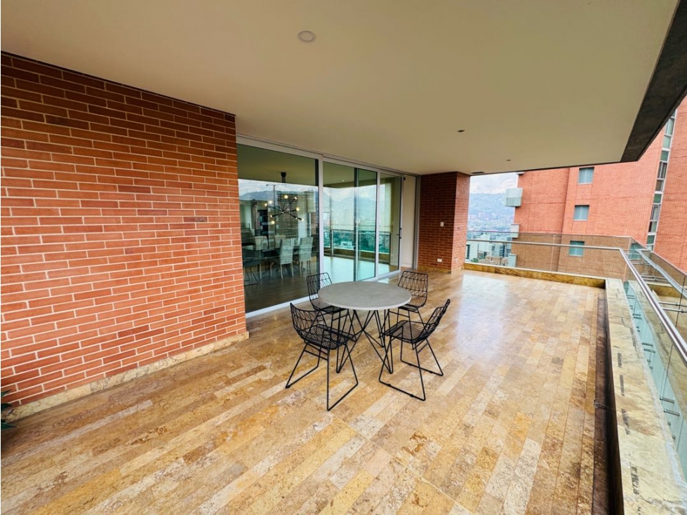 Apartamento en arriendo en El Poblado, Medellín · foto 18 de 24