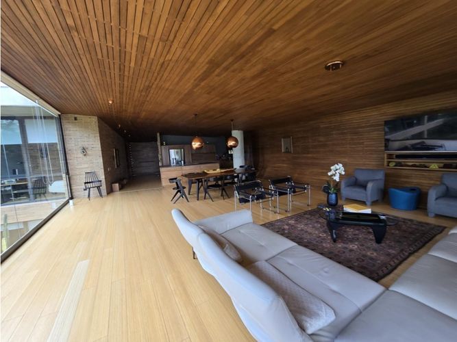 Casa de 4 alcobas en venta en Las Palmas, Medellín, 434 m² · foto 3 de 24