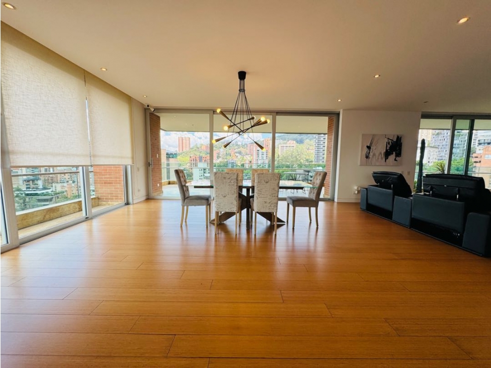 Apartamento en venta en El Poblado, Medellín · foto 10 de 24
