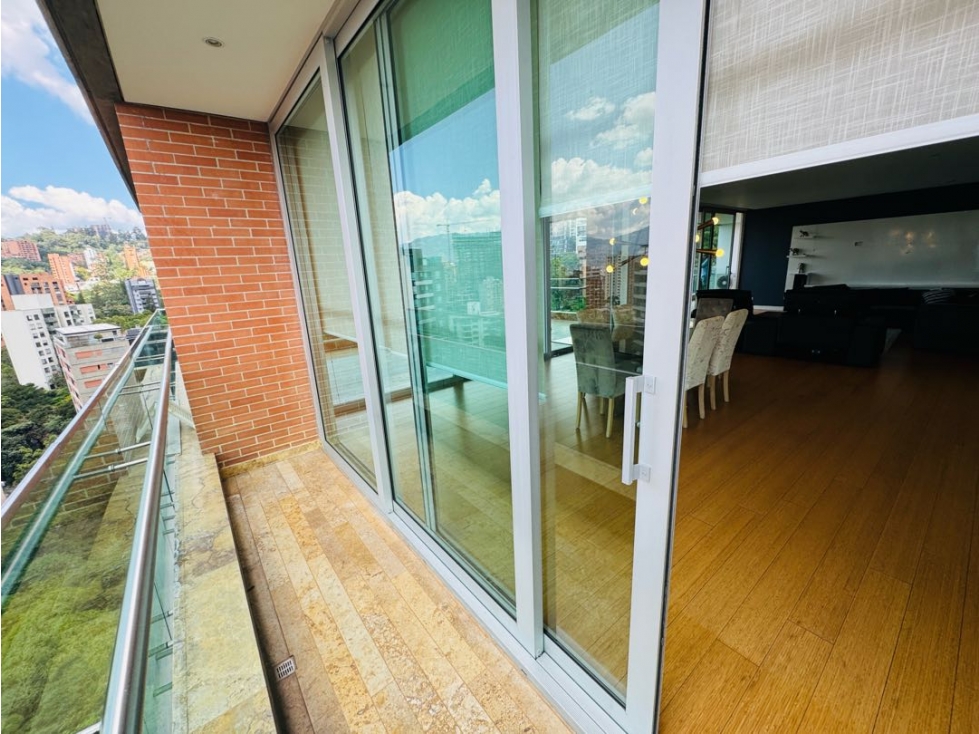 Apartamento en venta en El Poblado, Medellín · foto 11 de 24