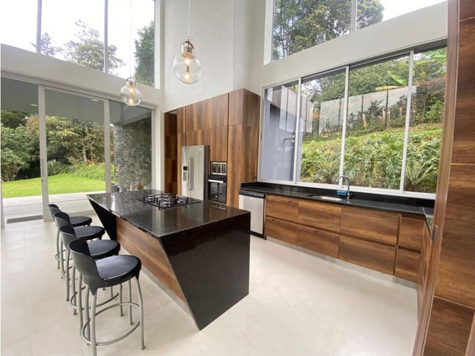 Casa de 5 alcobas en venta en Alto De Las Palmas, Envigado, 490 m² · foto 7 de 24