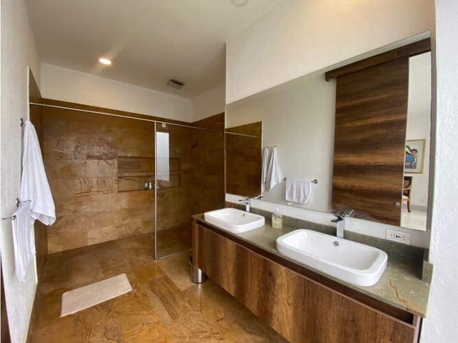 Casa de 5 alcobas en venta en Alto De Las Palmas, Envigado, 490 m² · foto 13 de 24