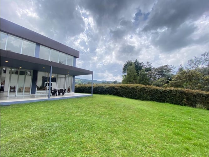 Casa de 5 alcobas en venta en Alto De Las Palmas, Envigado, 490 m² · foto 22 de 24