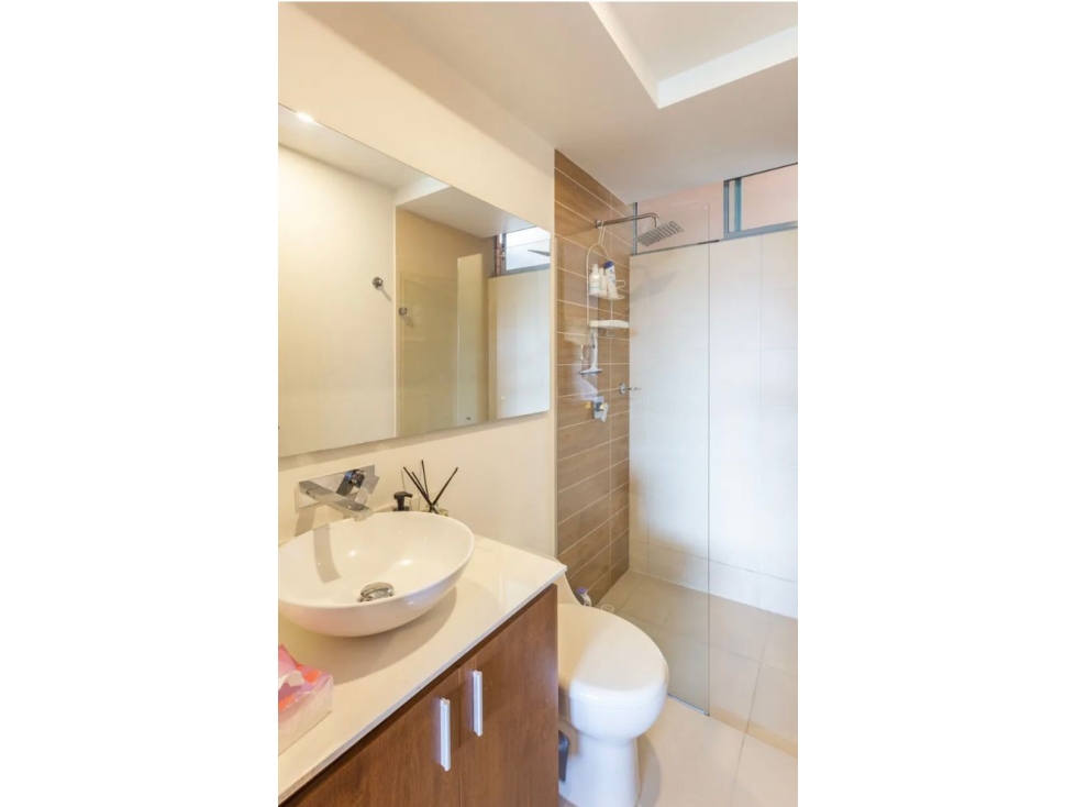 Apartamento en arriendo en El Poblado, Medellín · foto 9 de 19
