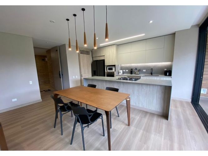 Apartamento de 3 alcobas en arriendo en Llano Grande, Rionegro, 166 m² · foto 8 de 24