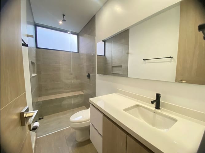 Apartamento de 3 alcobas en arriendo en Llano Grande, Rionegro, 160 m² · foto 10 de 12