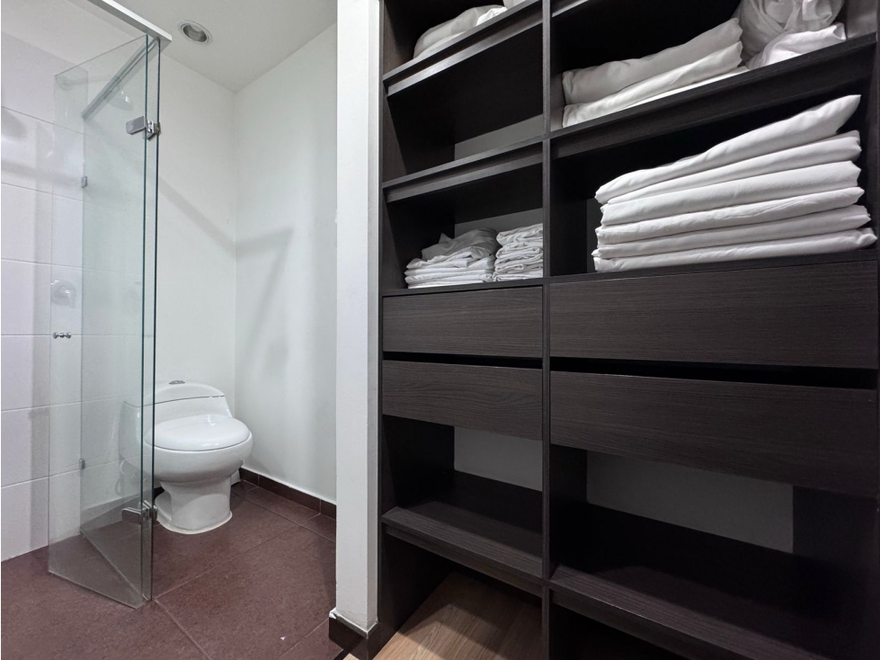 Apartamento en arriendo en Altos Del Poblado, Medellín · foto 16 de 22