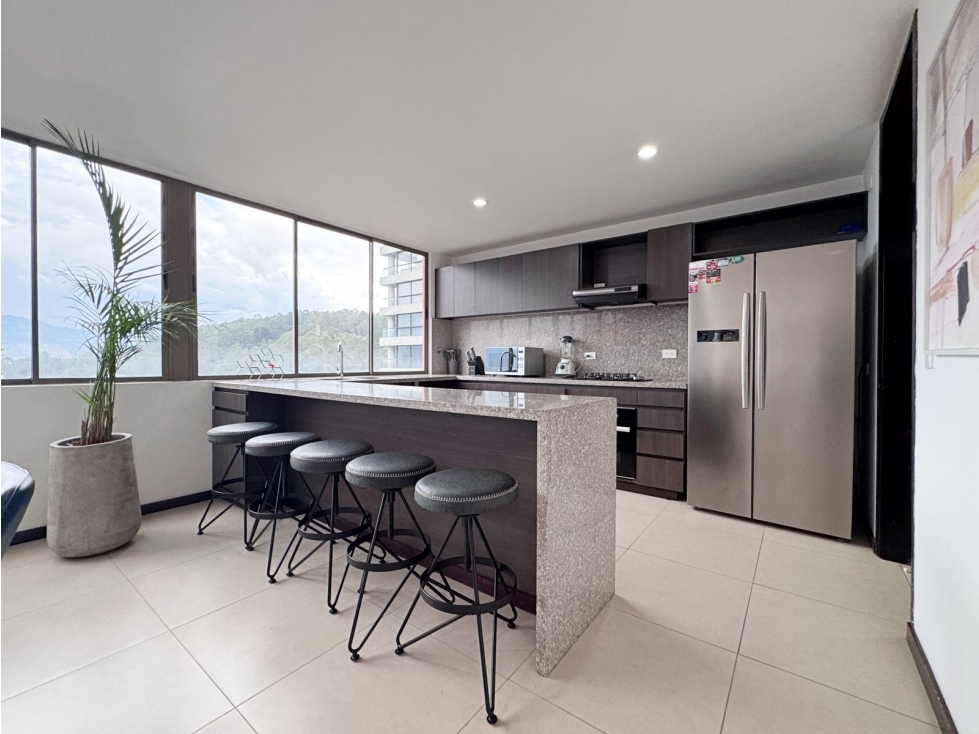 Apartamento en arriendo en Altos Del Poblado, Medellín · foto 22 de 22