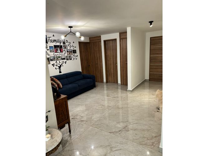 Apartamento de 4 alcobas en arriendo en El Poblado, Medellín, 202 m² · foto 7 de 13