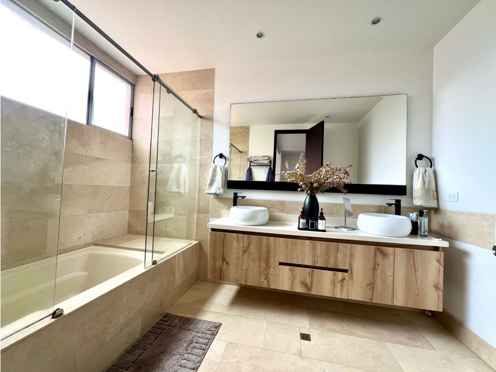 Apartamento en arriendo en El Poblado, Medellín · foto 19 de 24