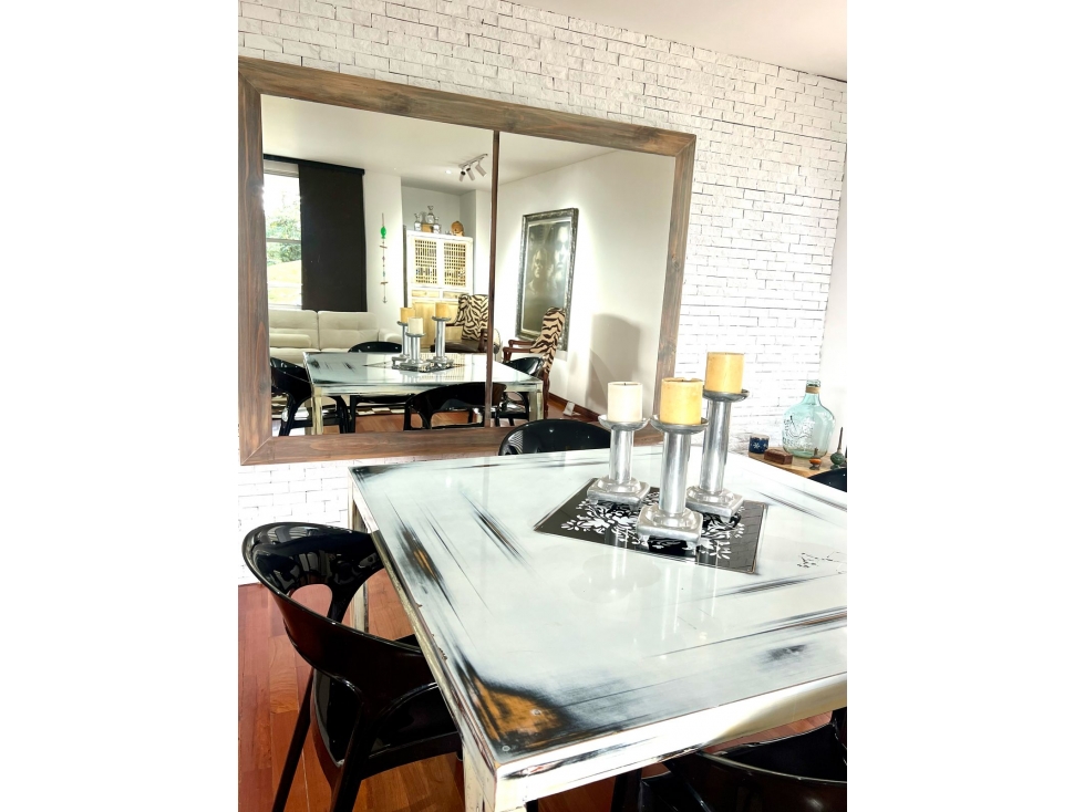 Apartamento en arriendo en El Poblado, Medellín · foto 2 de 24