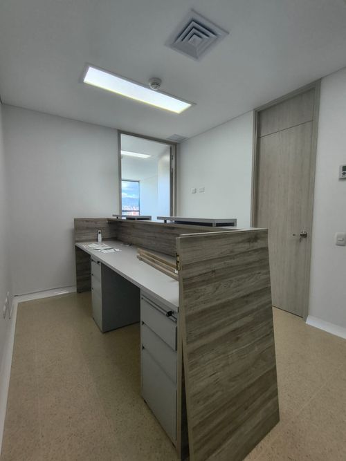 Consultorio en arriendo en Las Vegas, Envigado, 35 m² · foto 4 de 13