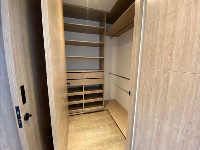 Casa de 3 alcobas en arriendo en Las Palmas, Medellín, 640 m² · foto 11 de 22