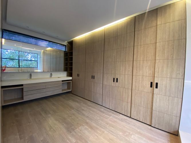Casa de 3 alcobas en arriendo en Las Palmas, Medellín, 640 m² · foto 13 de 22