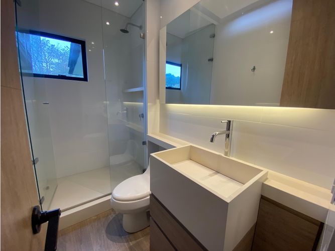 Casa de 3 alcobas en arriendo en Las Palmas, Medellín, 640 m² · foto 15 de 22