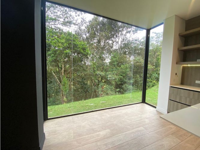 Casa de 3 alcobas en arriendo en Las Palmas, Medellín, 640 m² · foto 16 de 22