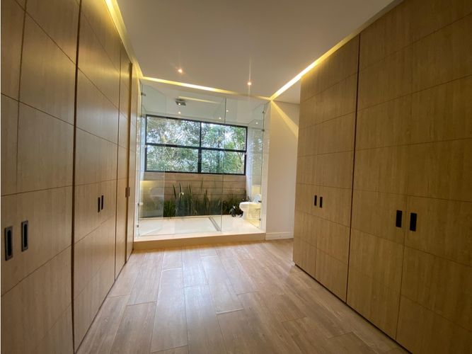Casa de 3 alcobas en arriendo en Las Palmas, Medellín, 640 m² · foto 18 de 22