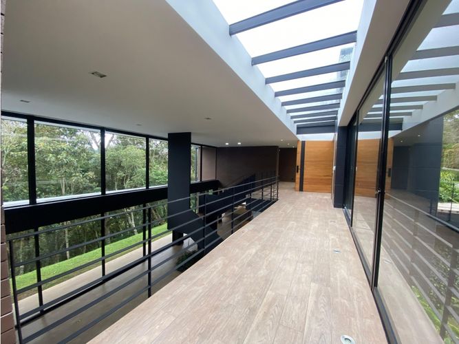 Casa de 3 alcobas en arriendo en Las Palmas, Medellín, 640 m² · foto 20 de 22
