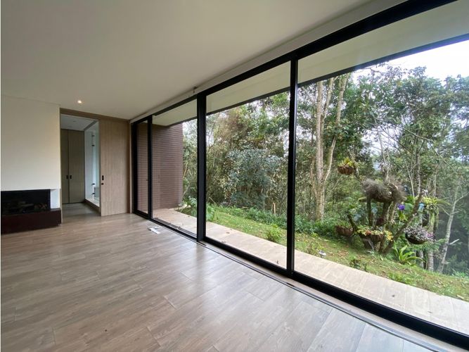 Casa de 3 alcobas en arriendo en Las Palmas, Medellín, 640 m² · foto 21 de 22