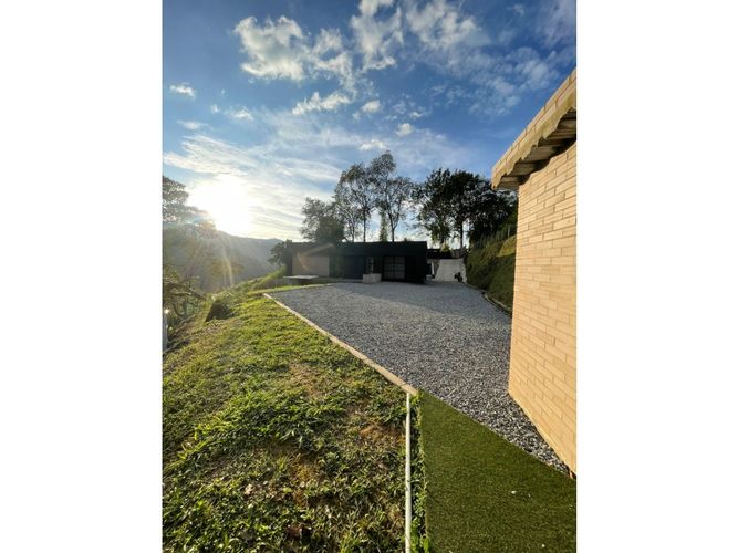 Casa de 4 alcobas en arriendo en El Salado, Envigado, 480 m² · foto 10 de 24