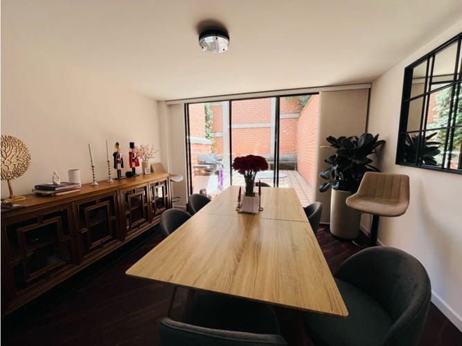 Casa de 5 alcobas en venta en El Poblado, Medellín, 194 m² · foto 2 de 24