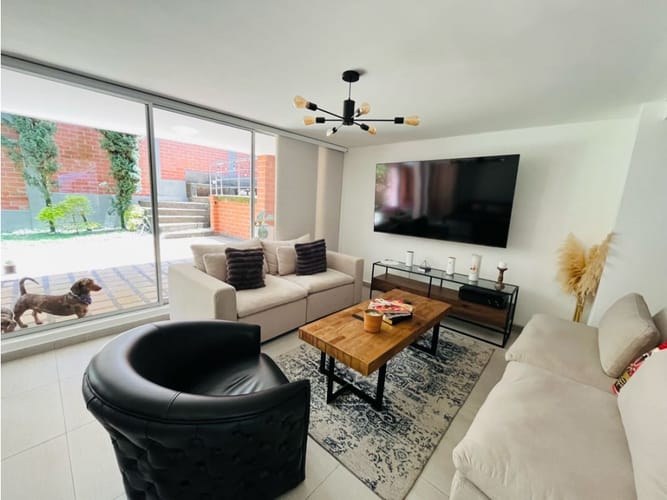 Casa de 5 alcobas en venta en El Poblado, Medellín, 194 m² · foto 8 de 24