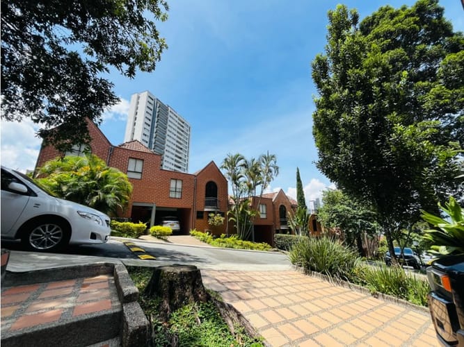 Casa de 5 alcobas en venta en El Poblado, Medellín, 194 m² · foto 10 de 24