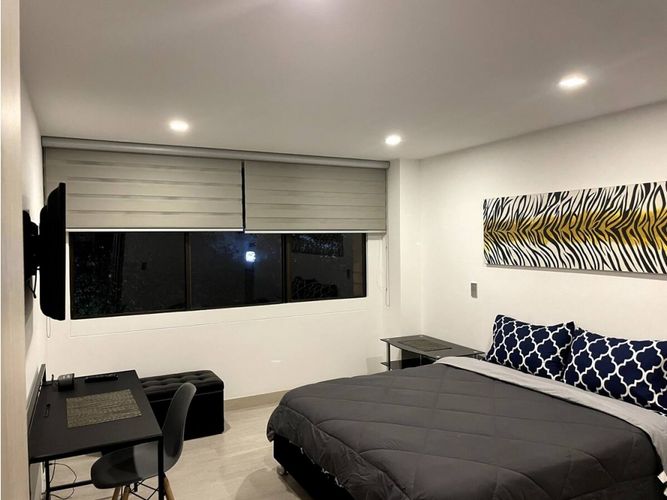 Apartamento de 4 alcobas en arriendo en El Poblado, Medellín, 206 m² · foto 23 de 24