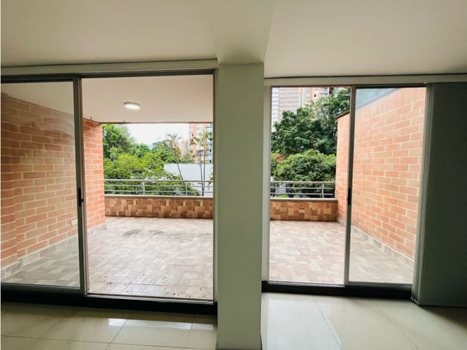Apartamento de 3 alcobas en venta en El Poblado, Medellín, 155 m² · foto 10 de 18