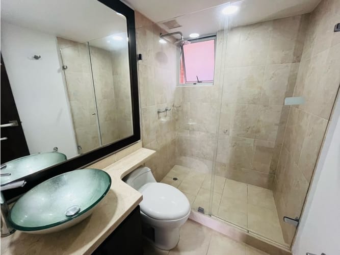 Apartamento de 3 alcobas en venta en El Poblado, Medellín, 155 m² · foto 13 de 18