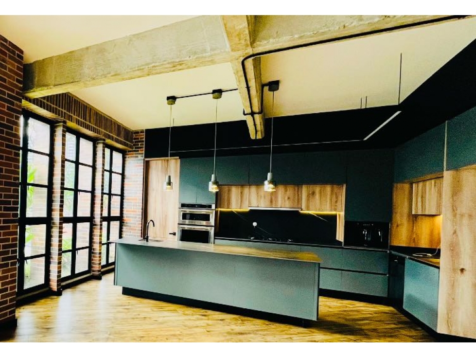 Apartamento en arriendo en El Poblado, Medellín · foto 2 de 24